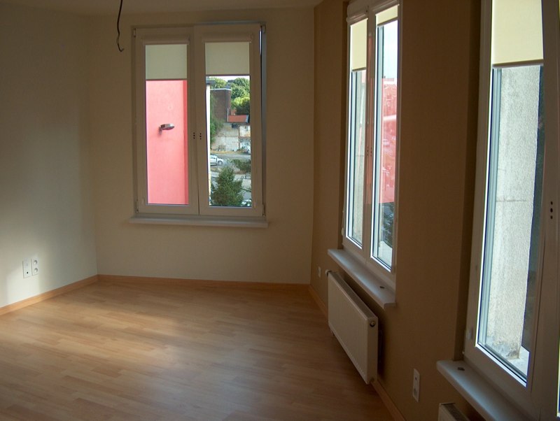 Big student rooms for rent in Antwerp student residence