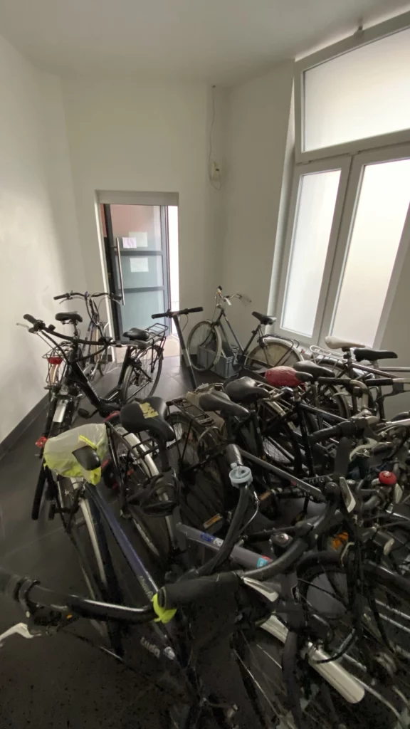 Zona de aparcamiento para bicicletas en Amberes