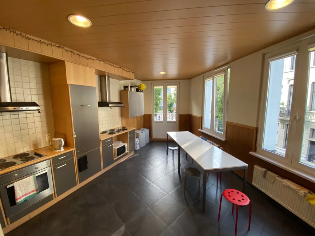 Chambres à louer avec cuisine commune à Anvers
